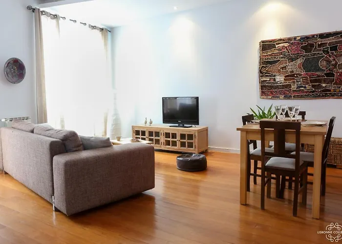 Comfort Apartment With Balcony By Lovelystay