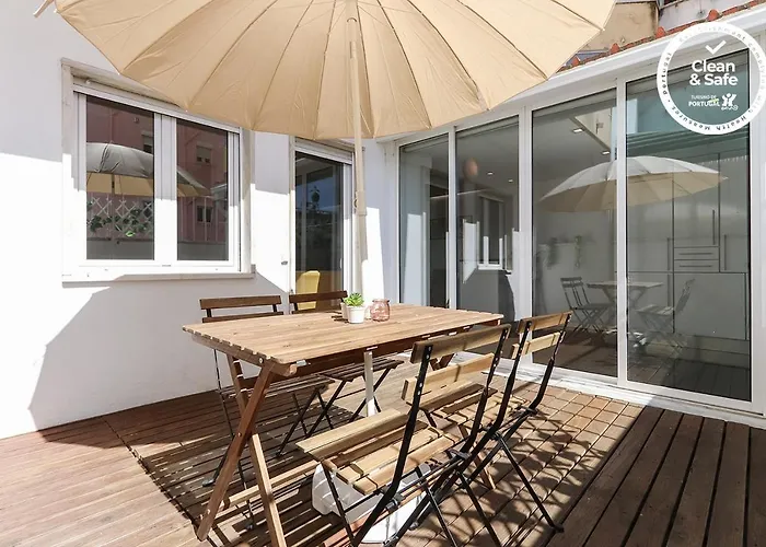 Entrecampos Terrace by Homing