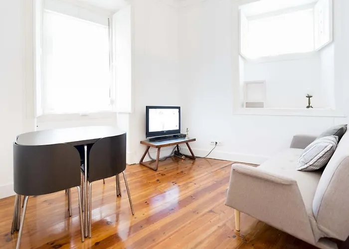 Guestready - Hygge-Style Apartment In Historical Graca