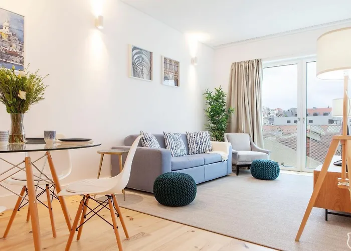Santos Design Flat by LovelyStay