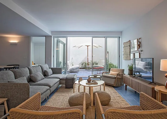 Piso Azul Premium Apartments In Bairro Alto By Lovelystay