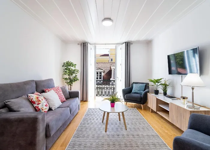 Amazing 1Bdr Apartment In Chiado By Lovelystay
