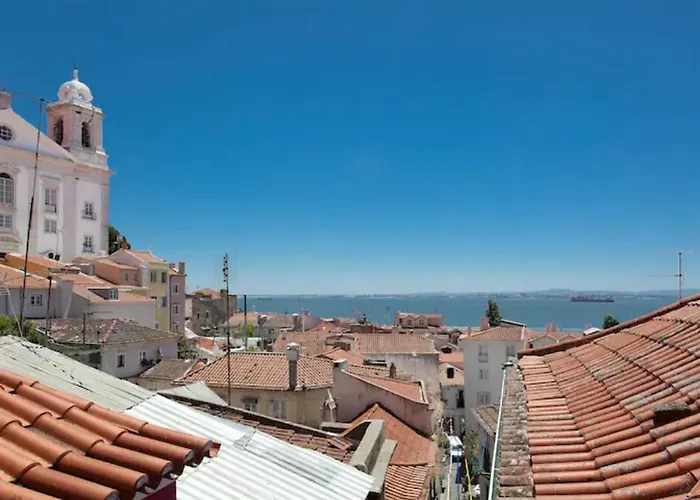 Alfama - Heart Of Fado And Fun