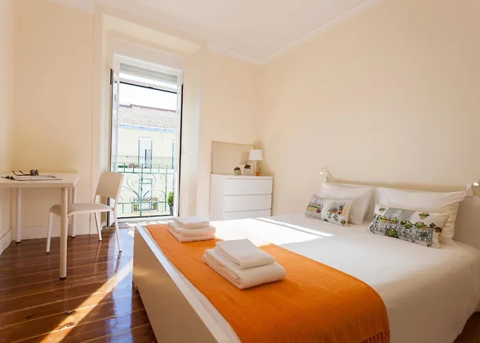 Caldeira Apartments