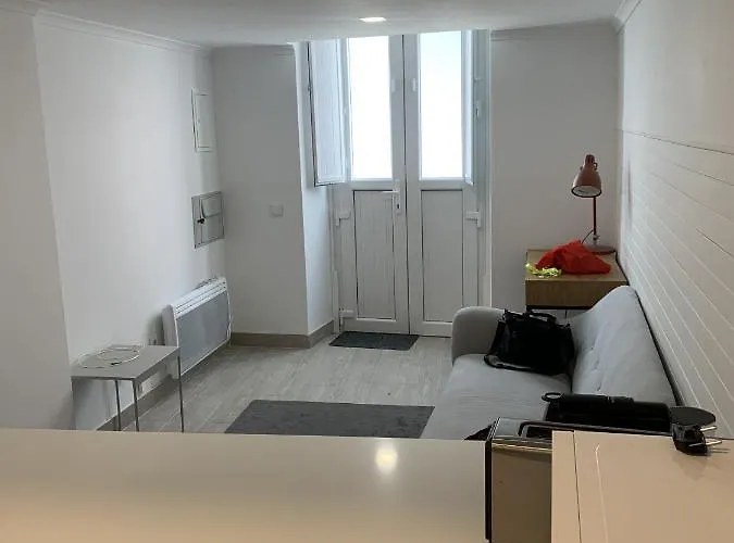 Calcada de Arroios Pleasant Flat