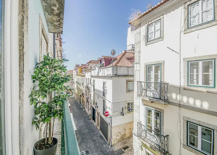 Bairro House Lisbon Charming Suites