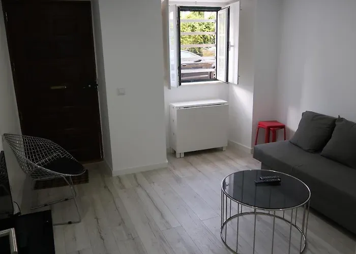 Lisbon Secret & Pena Cozy Apartment