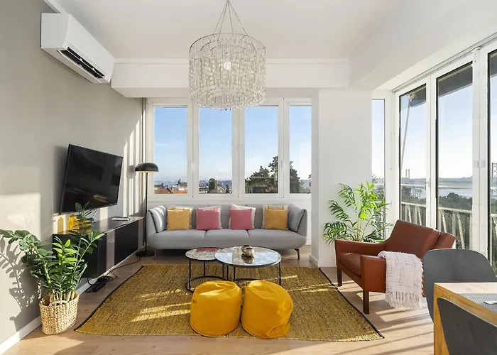 Whome | 270º Panoramic View Premium Apartment