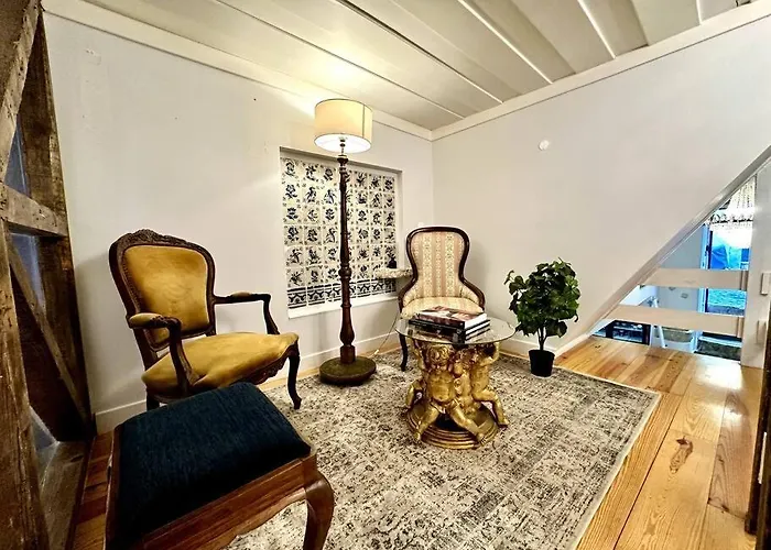 Budget 2 Bed In Bica Apart W Air Con - Belle Epoque
