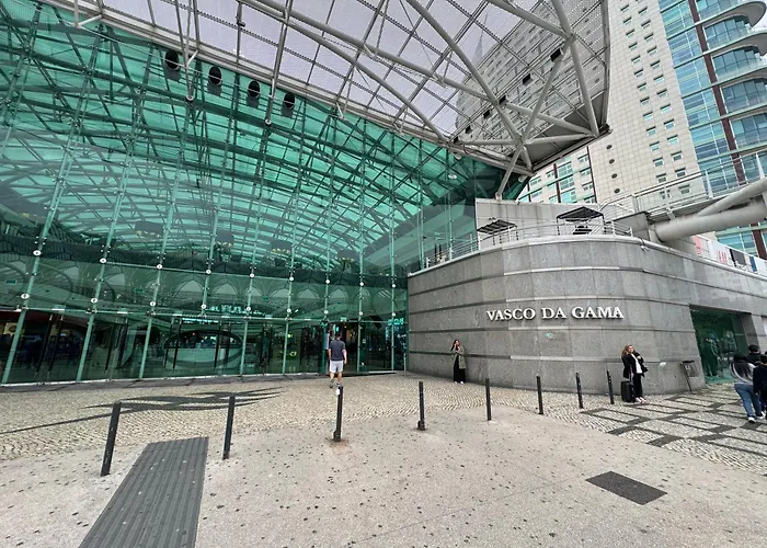 Oriente Station Airport