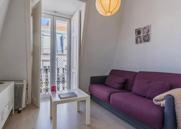 Classic Topfloor Apartment By Lovelystay