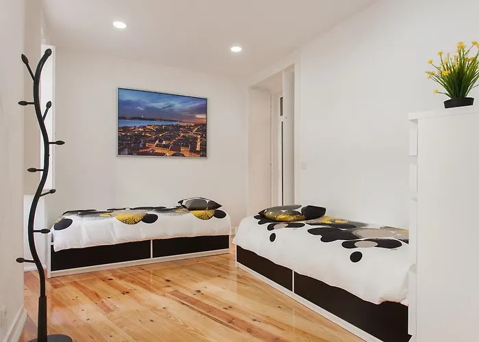 Elite House