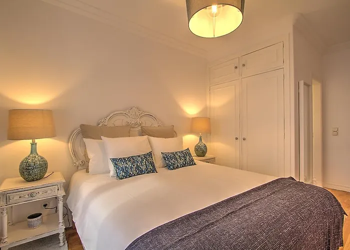 Heart Of Bairro Alto-Live Like A Local