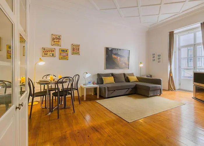 Chiado Balcony Apartment