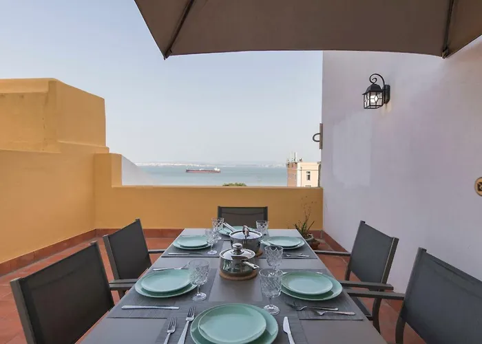 Alfama Terrace W/ Tagus River Views