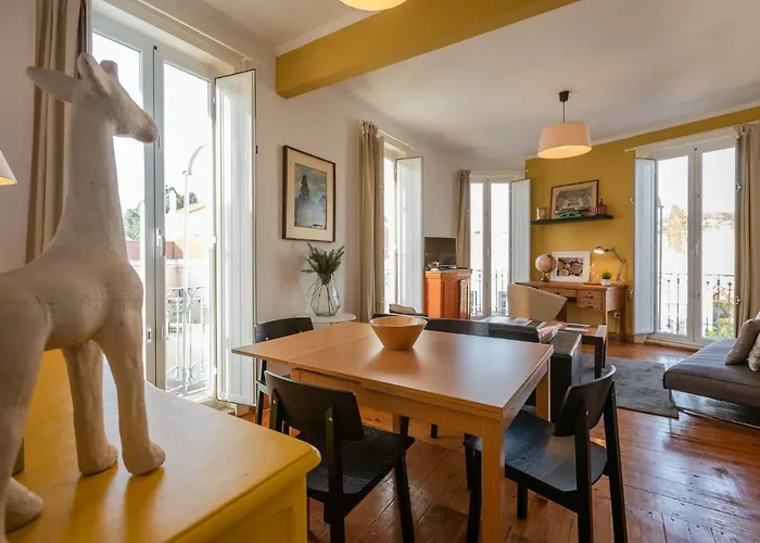 Bright Apartment With Two Bedrooms - Bp31