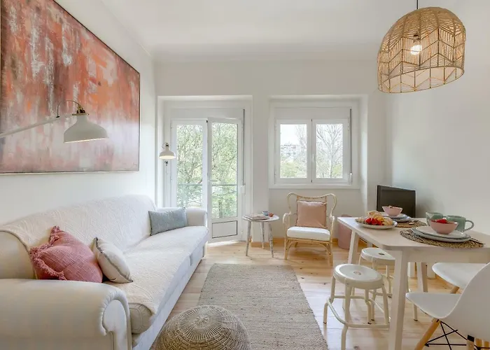 Sunny, Bright And Quiet Apartment, By Timecooler