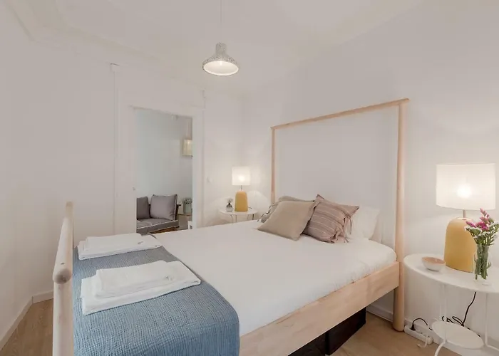 Sunny Bairro Alto & Chiado Apartment, By Timecooler