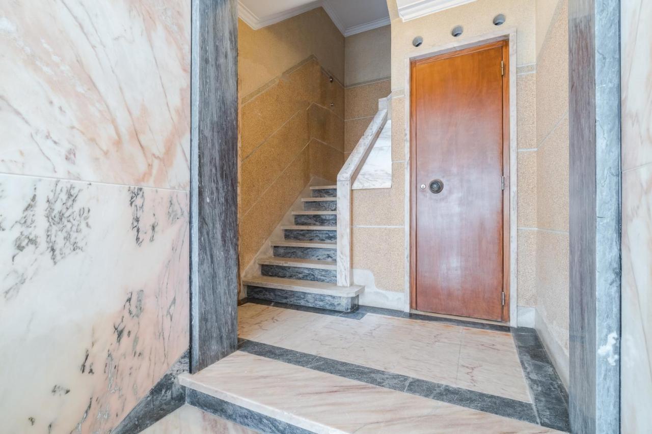 Apartment Casa Boma - Sophisticated With Large Private Terrace - Campolide I Lisbon