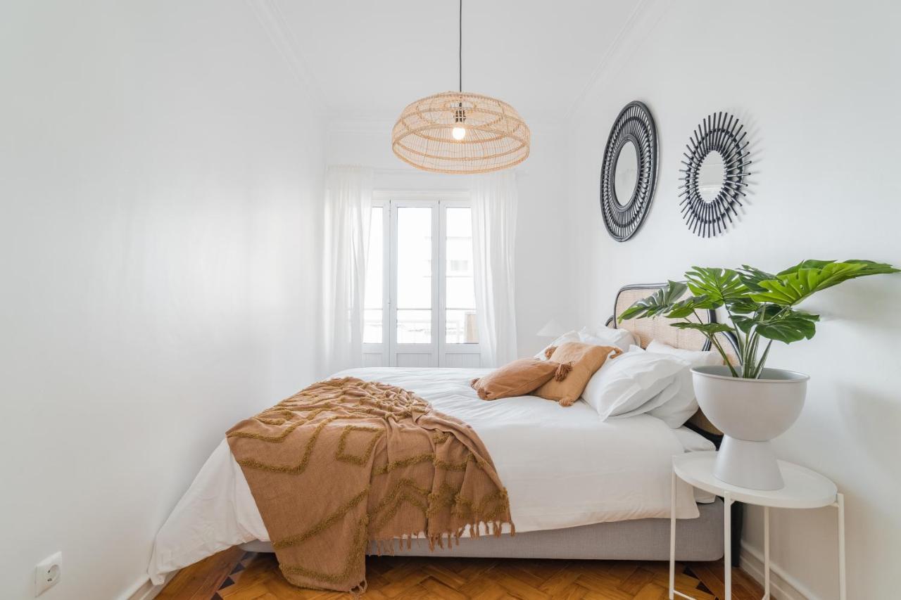 Casa Boma - Sophisticated With Large Private Terrace - Campolide I Lisbon