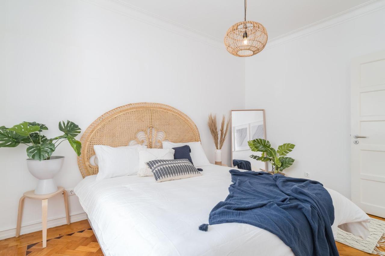Casa Boma - Sophisticated With Large Private Terrace - Campolide I Apartment