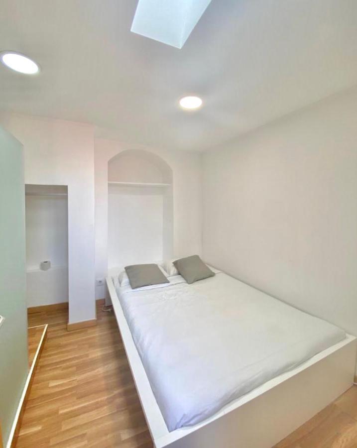 Hostal Simplicity Rooms & Suites *