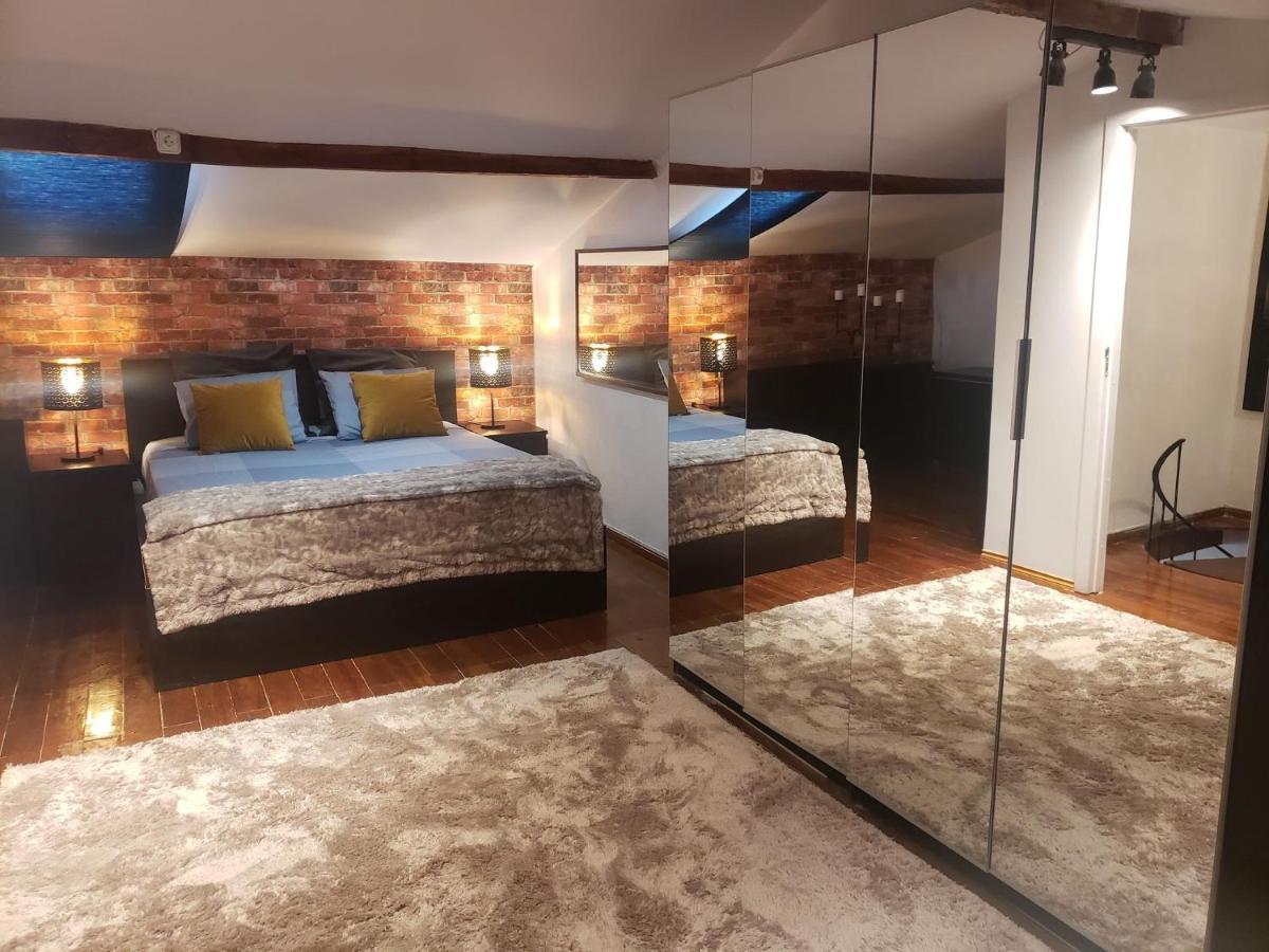 Room With Private Wc With Free Parking