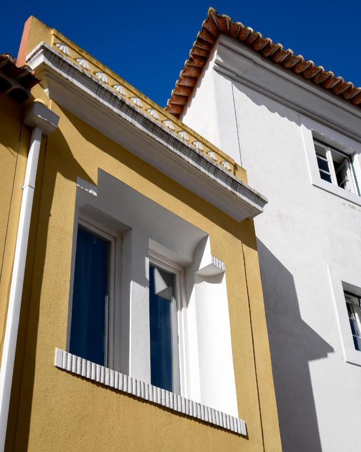 Alfama Yellow House Lisboa