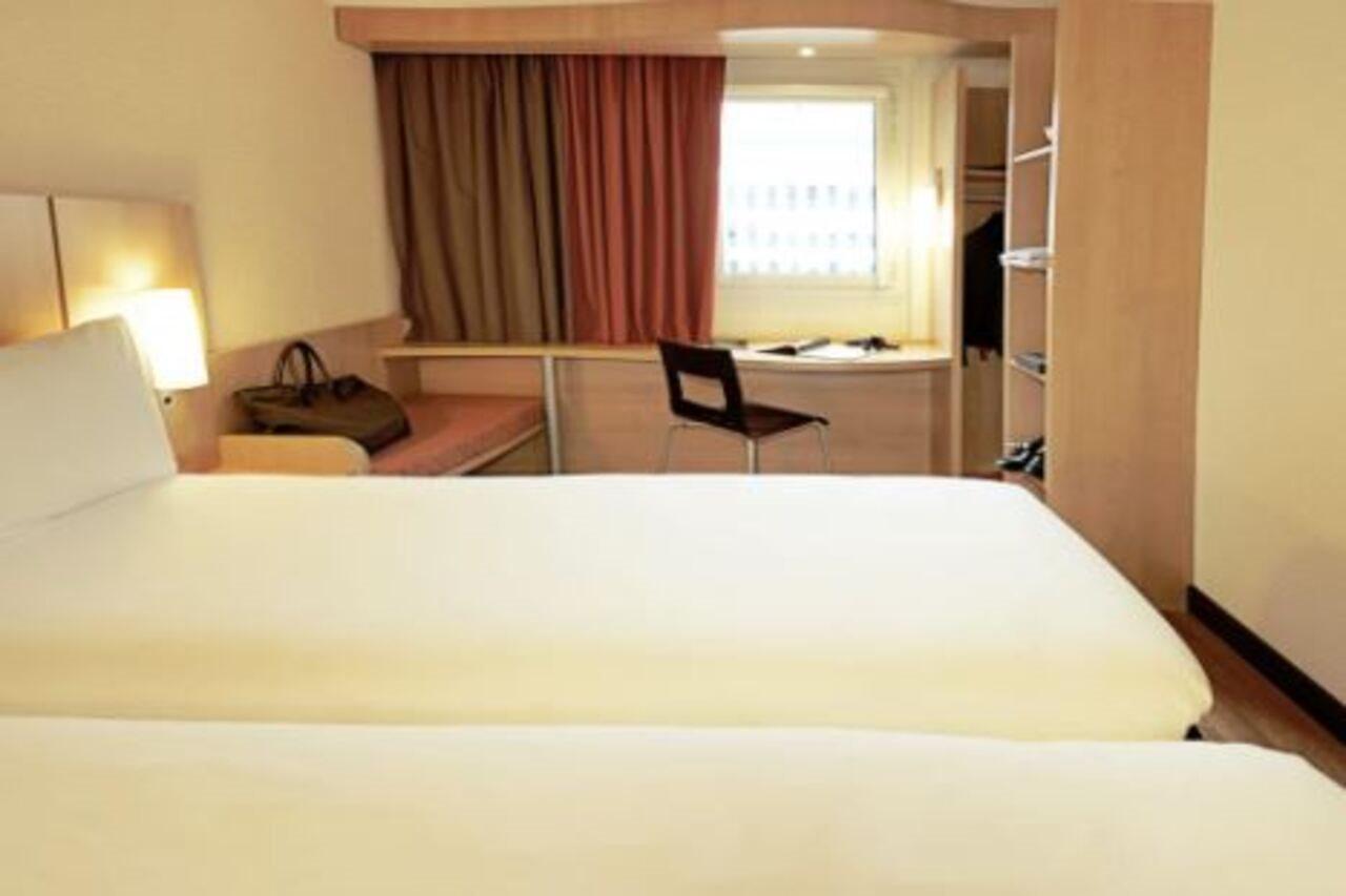 Ibis Jose Malhoa Lisboa
