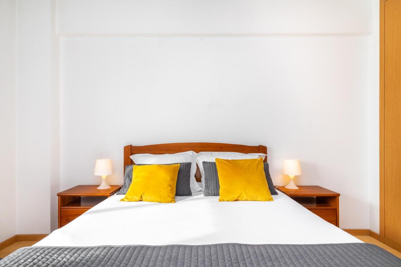 Lisboa, Cidade, Elegant With Air Cond, Free Wifi And Near Metro, By Ig Apartamento