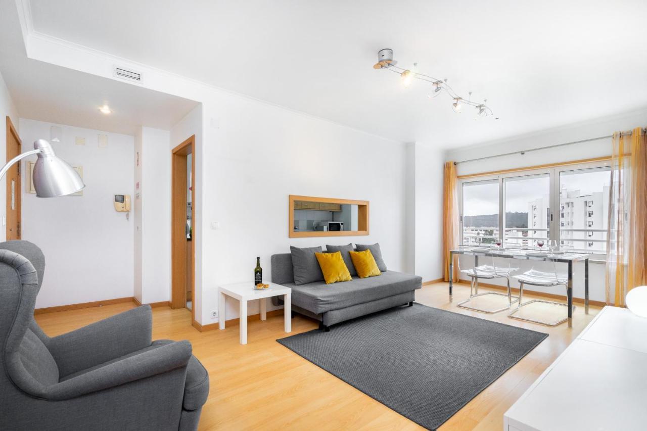 Lisboa, Cidade, Elegant With Air Cond, Free Wifi And Near Metro, By Ig *