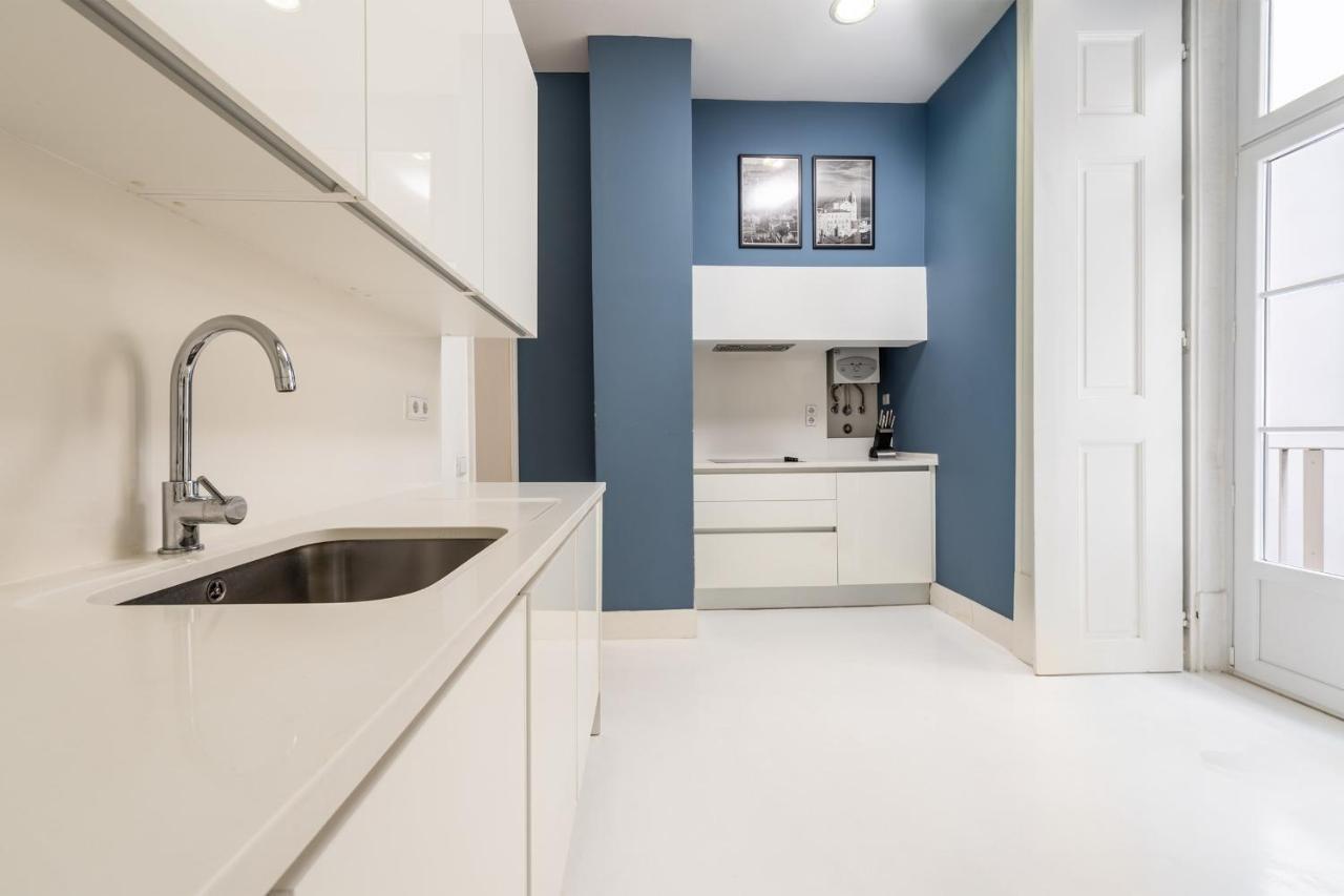 Guestready - Mod-luxe 2br Apt Near Cais Colunas