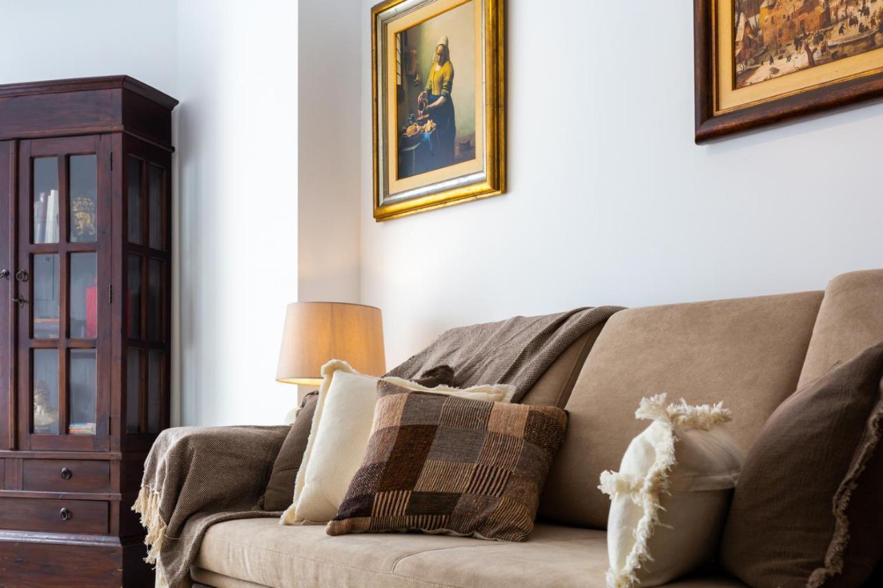 Stupendo-three Rooms-suite With Terrace -center -air Conditioning-free Park Apartamento Lisboa