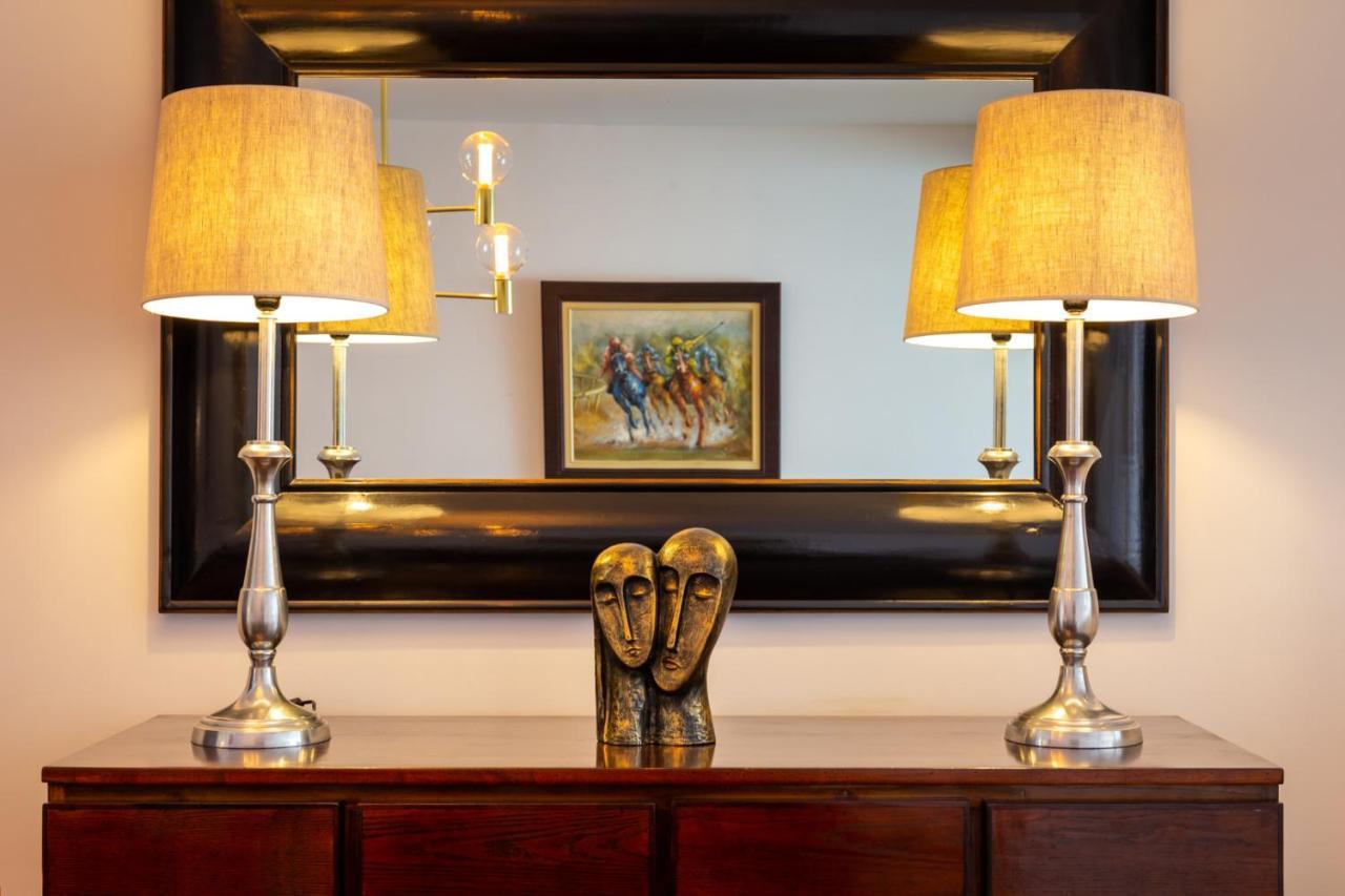 Apartamento Stupendo-three Rooms-suite With Terrace -center -air Conditioning-free Park *
