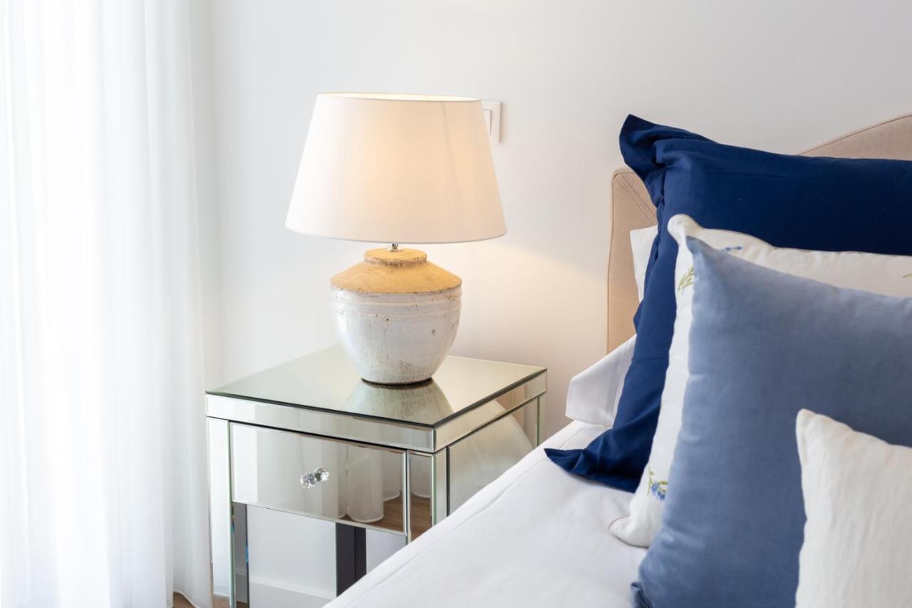 Stupendo-three Rooms-suite With Terrace -center -air Conditioning-free Park