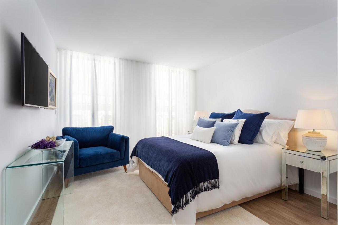 Stupendo-three Rooms-suite With Terrace -center -air Conditioning-free Park