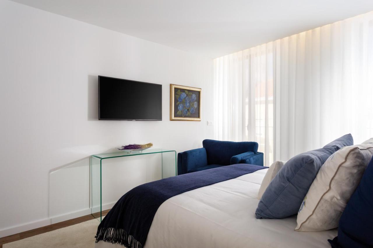 Stupendo-three Rooms-suite With Terrace -center -air Conditioning-free Park *