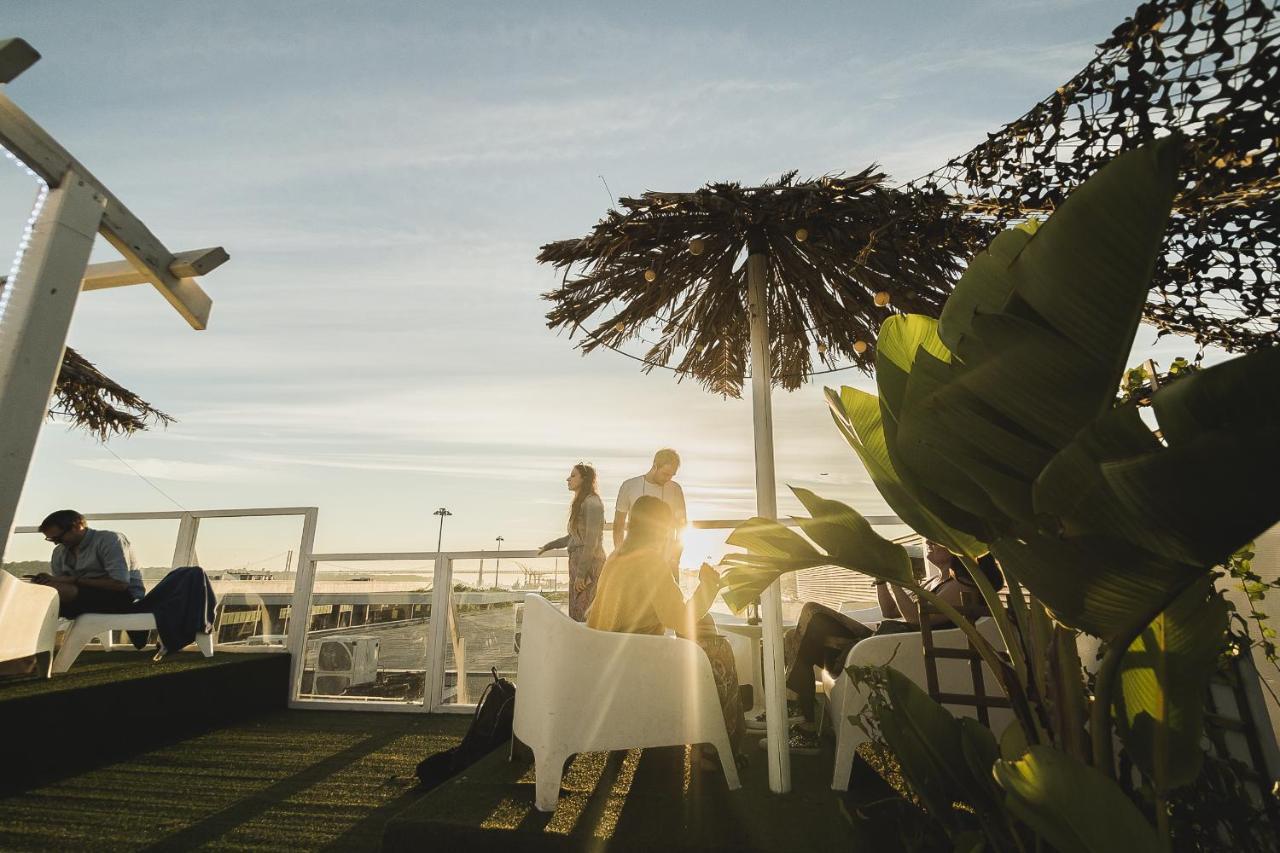 Hostal Sunset Destination *