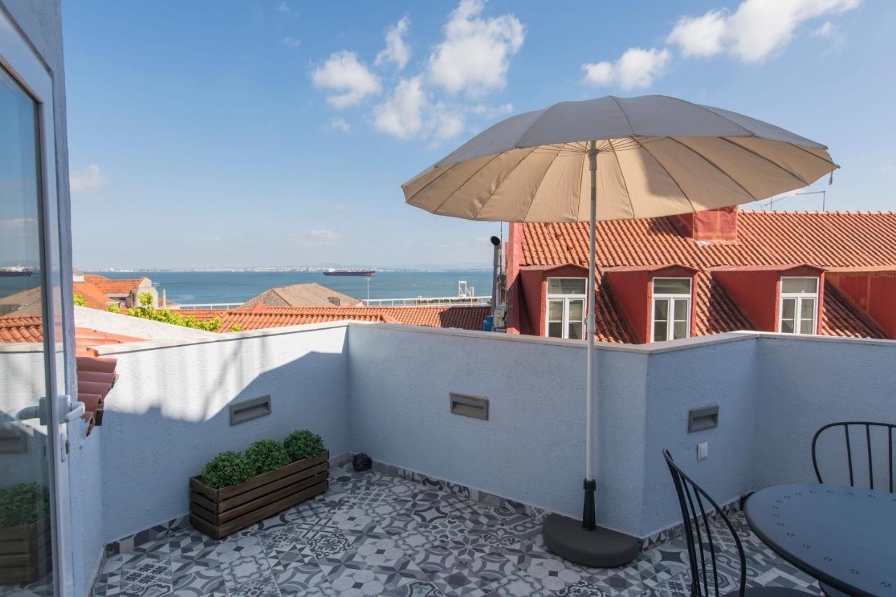 Terrace & River View In Alfama Lisboa