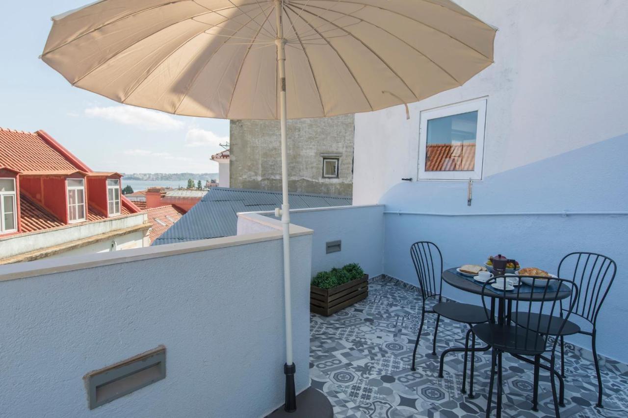Terrace & River View In Alfama Lisboa