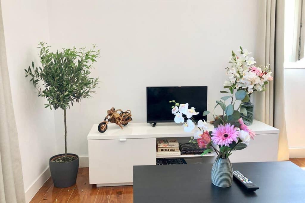 32 3 - Life Private Apartment, Bairro Alto Apartment Lisbon