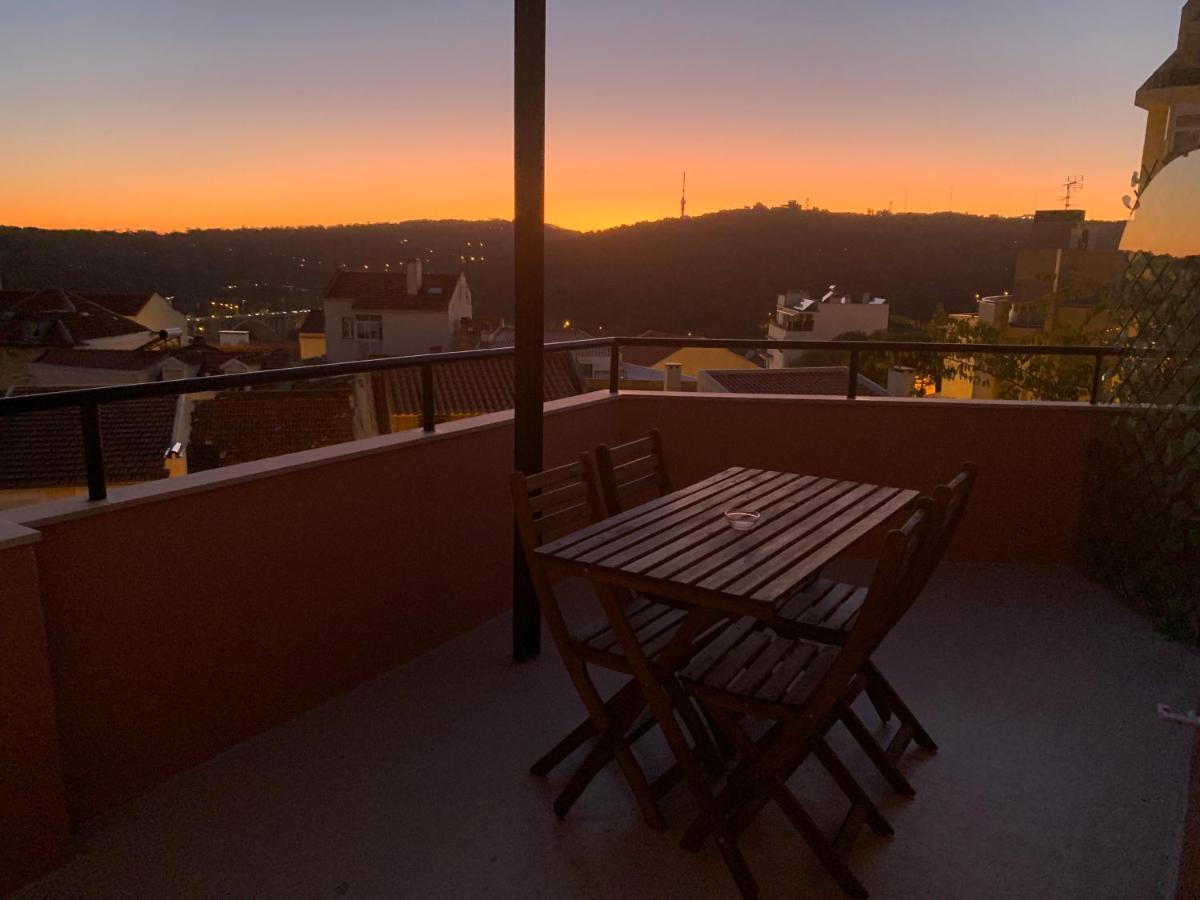 Appartement3 Avec Terrasse Et Vue Pres D'amoreiras