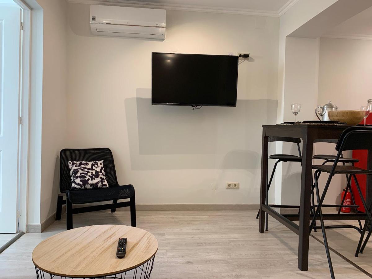 Appartement3 Avec Terrasse Et Vue Pres D'amoreiras * Lisboa