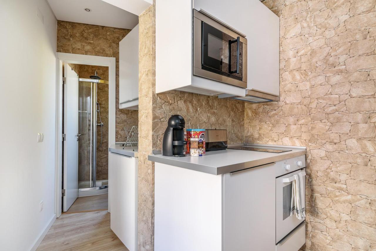 Joivy Cosy 1-bed Flat With Seaview In Alfama Lisboa