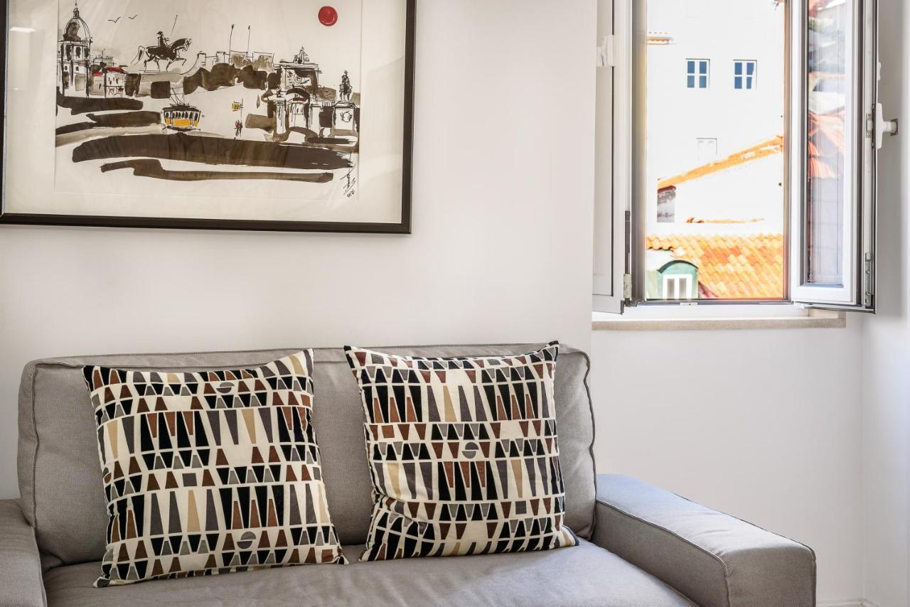 Joivy Cosy 1-bed Flat With Seaview In Alfama Apartamento Lisboa