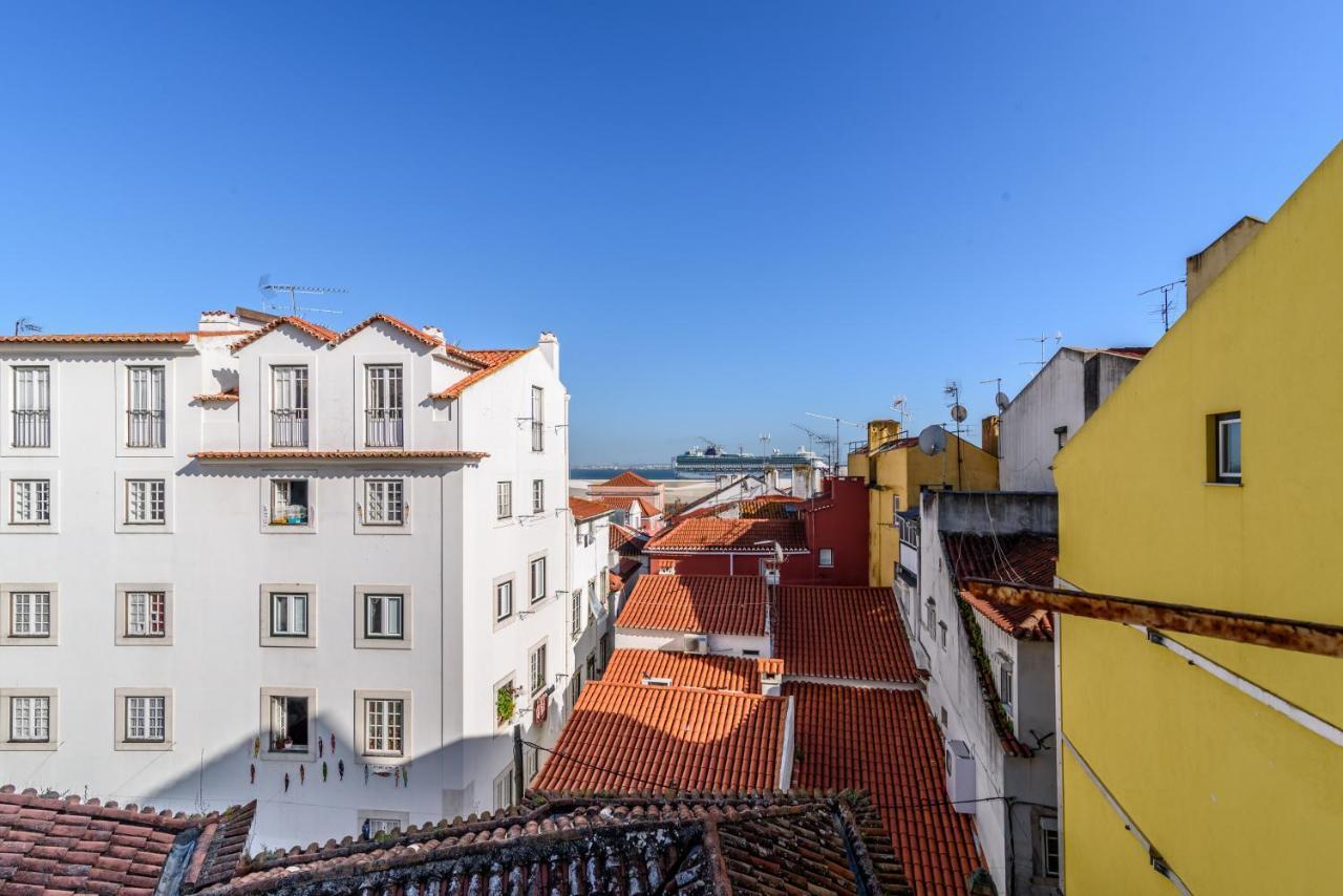 Joivy Cosy 1-bed Flat With Seaview In Alfama