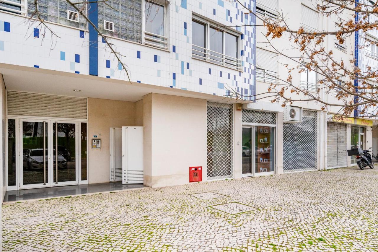 Lisboa, Cidade, Elegant With Air Cond, Free Wifi And Near Metro, By Ig *
