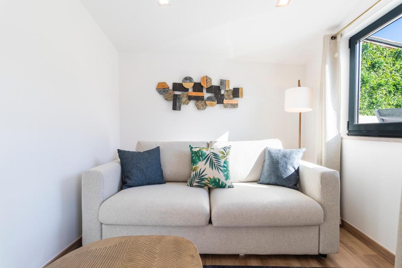 Perfect 1 Bed In Chiado With Terrace And Aircon * Lisbon