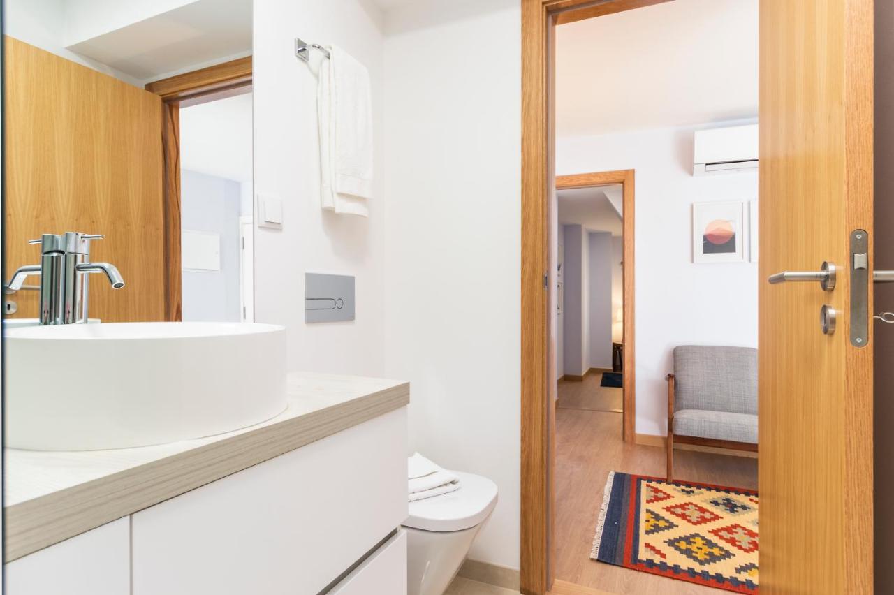 Perfect 1 Bed In Chiado With Aircon Apartamento Lisboa
