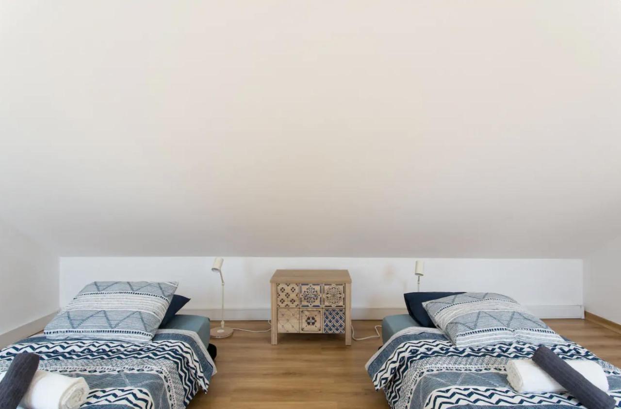 Beautiful 3-story House In Chiado With A 40m² Private Terrace Apartamento